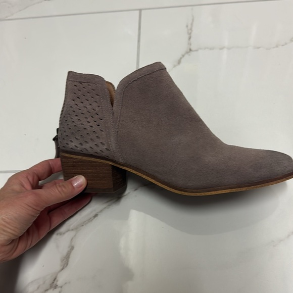 Susina Booties - Picture 2 of 5